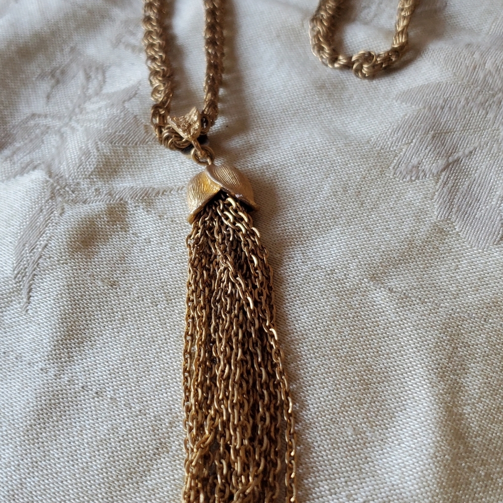Long Art Nouveau inspired Tassel Necklace - Picture 4 of 6